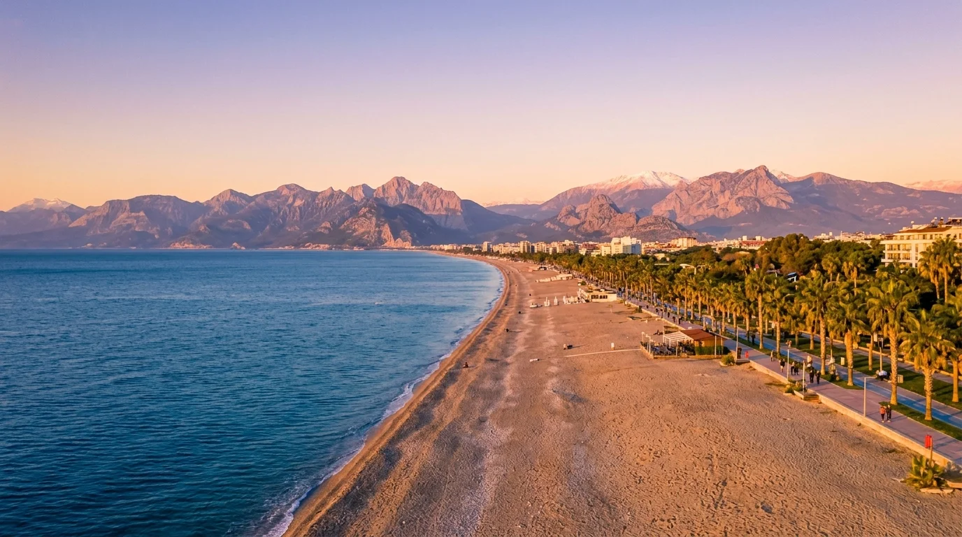 Antalya Weather 2026 - Monthly Temperatures & Sea for Gulf Visitors